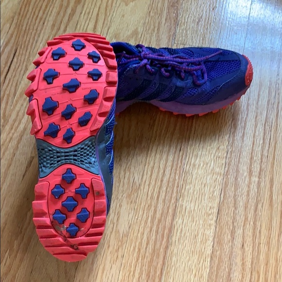 Adidas Kanadia TR5 Running Shoes - Picture 3 of 9